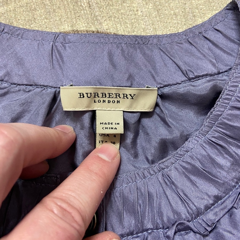 Burberry size 4 dress 👚* - Picture 2 of 7